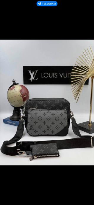 Louis Vuitton “Trio messenger” 3 u 1