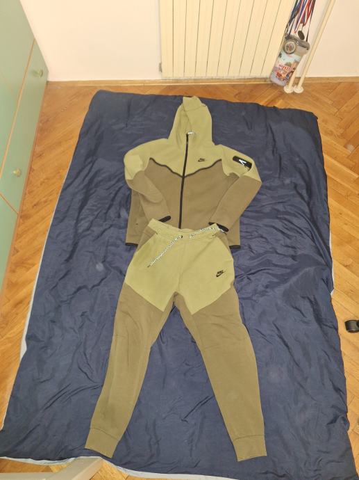 Tech Fleece komplet (muški M)