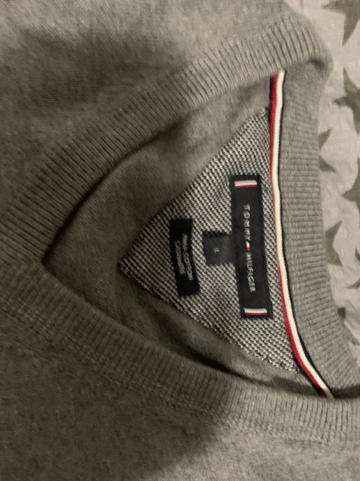 tommy hilfiger pulover
