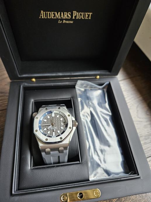 AP Royal Oak Offshore Diver 42mm