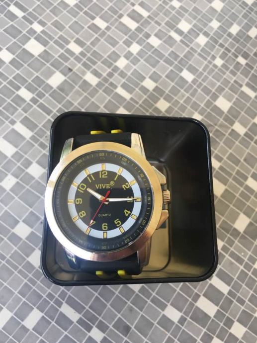 Prodajem vive sport watch