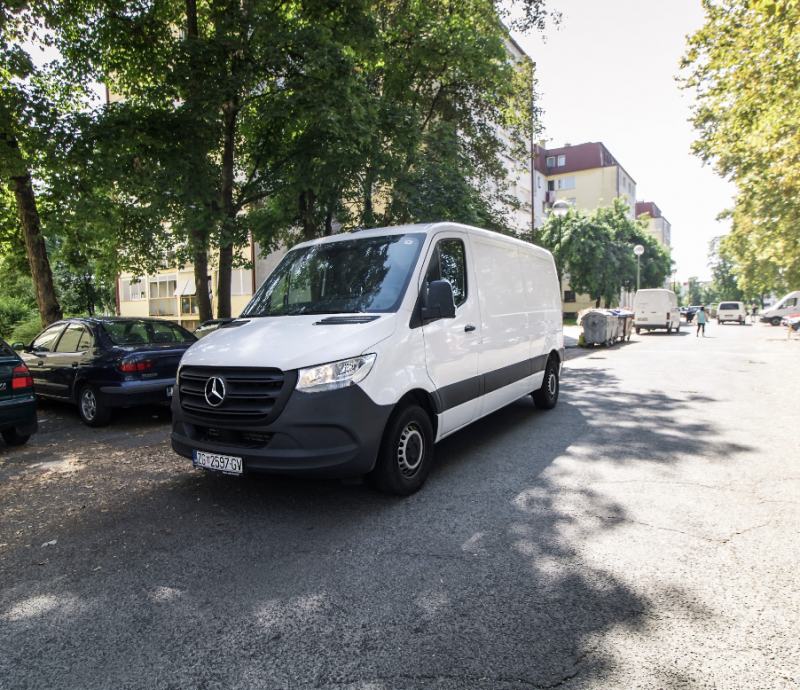 Najam furgon/dostavnog kombi vozila - Mercedes Sprinter 2019. godina