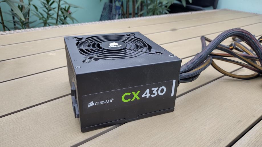 Corsair CX 430W Napajanje corsair-cx-430w-napajanje