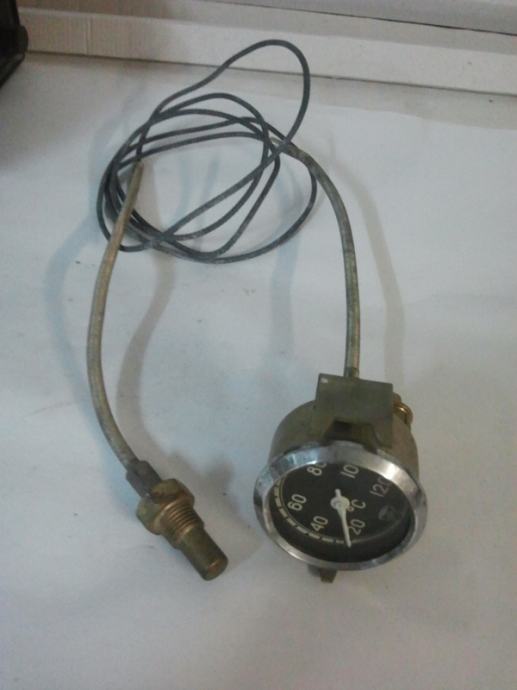 Instrument i indikator temperature motora