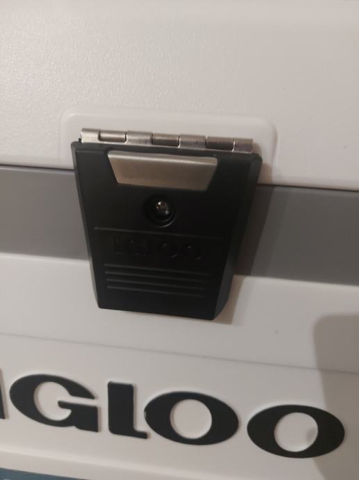 Prijenosni hladnjak Igloo Ice Box Latitude 54qt, 51L
