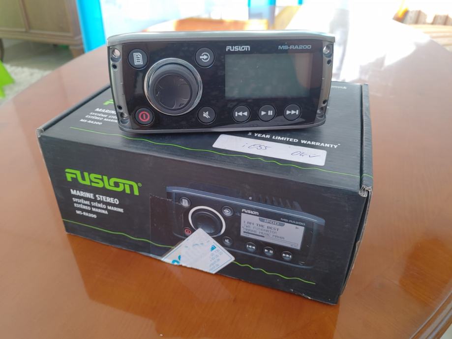 FUSION MARINE MSRA200 RADIO