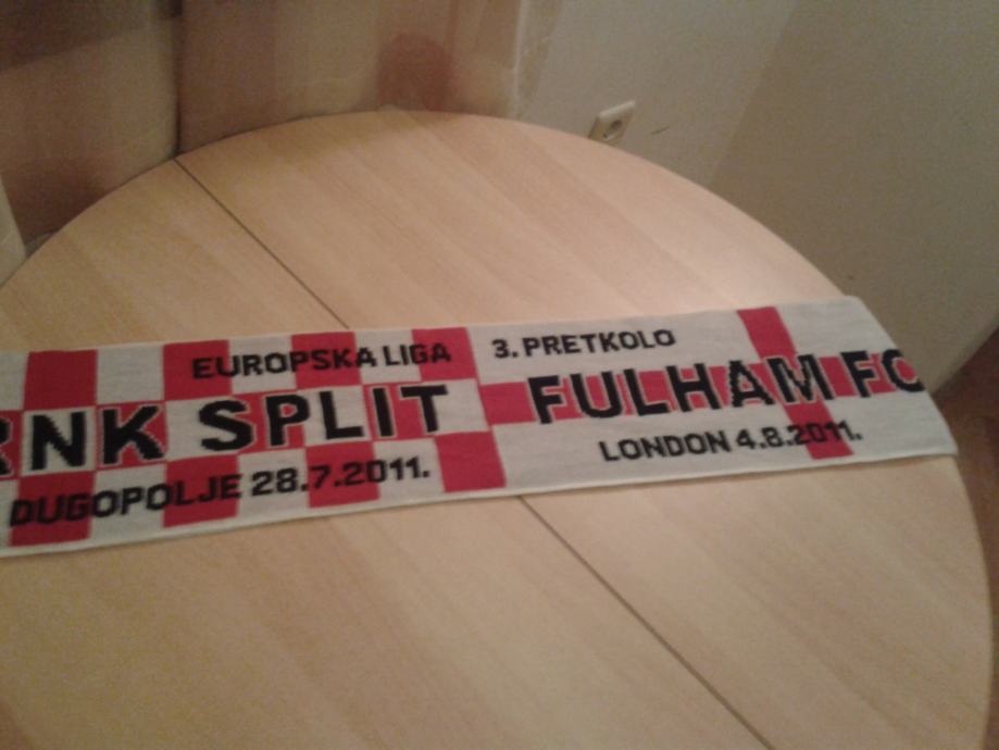 Prodajem šal sa utakmice RNK Split - Fulham