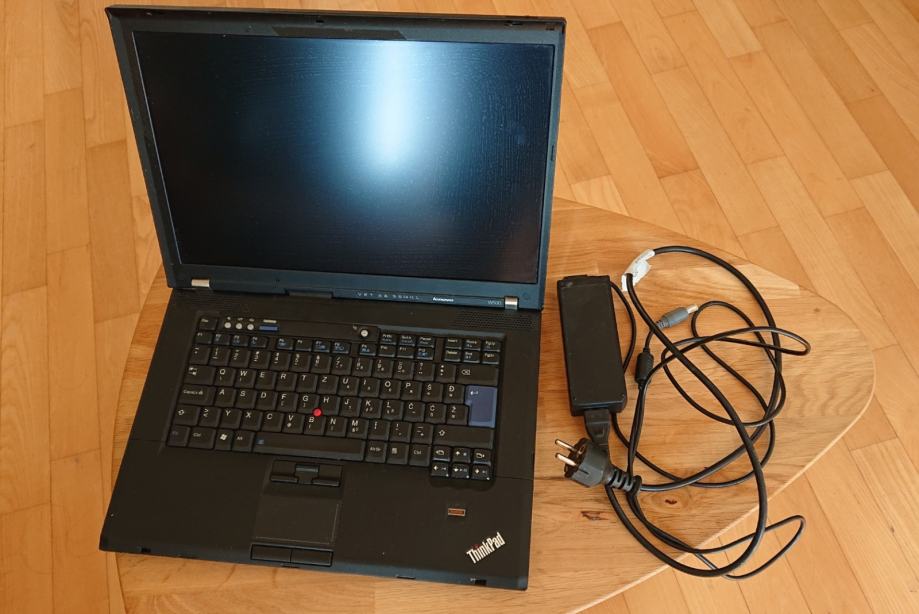 Lenovo Thinkpad W500 za dijelove poluispravni