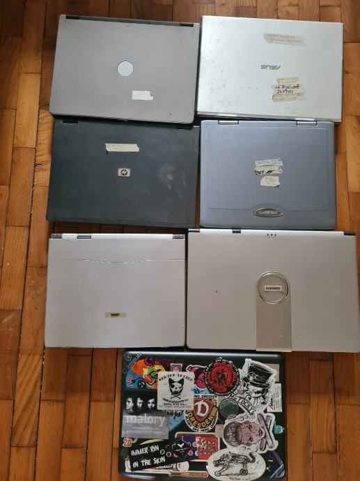 Lot od 7 laptopa za dijelove ili popravak