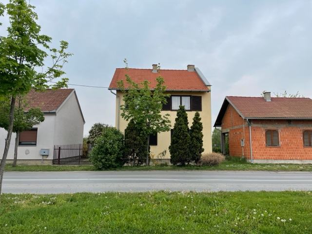602. Vukovar, Vatrosava Lisinskog 2A, kuća 100 m2, PZ 35 m2, ok 231 m2 (prodaja)