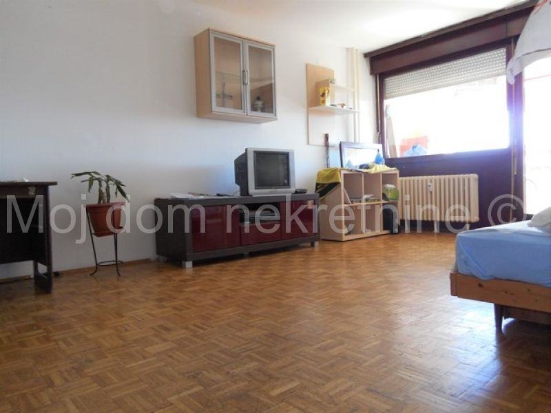 B.Magovca, 70,50m2, 2soban s loggiom (prodaja)