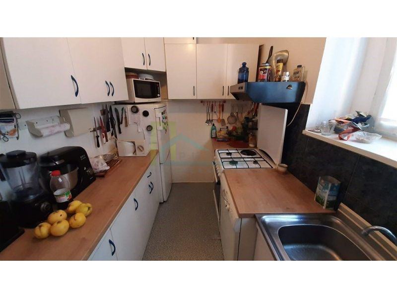 CENTAR 120 m2 Petrova ulica (prekrasan 4soban stan) (iznajmljivanje)