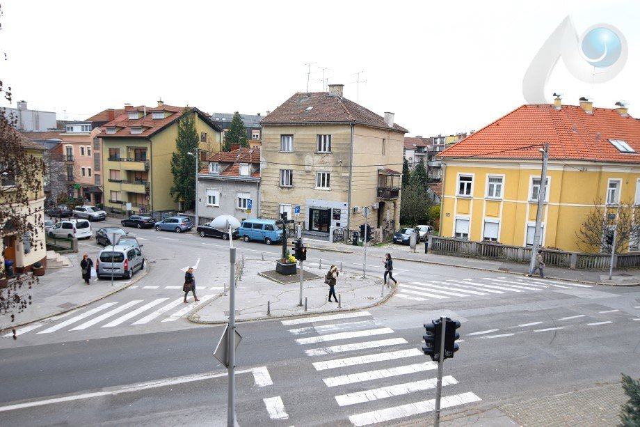 Četverosobni stan u Centru, Petrova ulica, 84.50 m2 (prodaja)