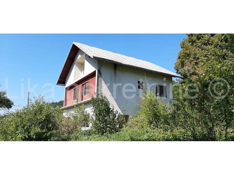 DOLJANI (Otočac) samostojeća kuća s dvorištem (prodaja)