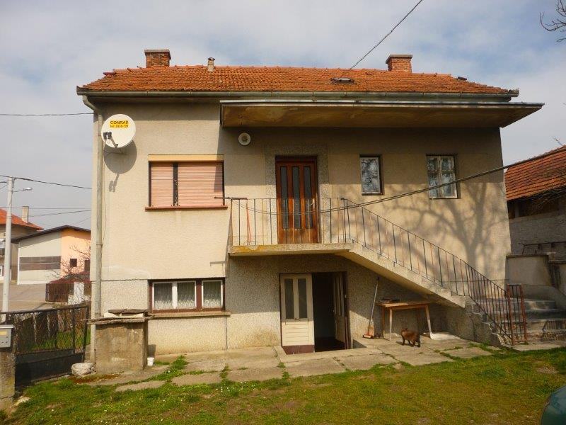 DUBRAVA-Novoselec-Krča, katnica, 180 m2, okućnica 1676 m2 (prodaja)