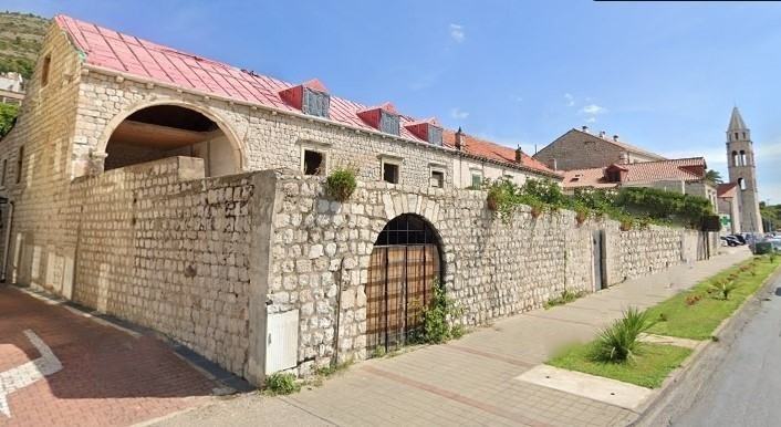 Dubrovnik, ljetnikovac u Gružu s projektom za heritage hotel! (prodaja)