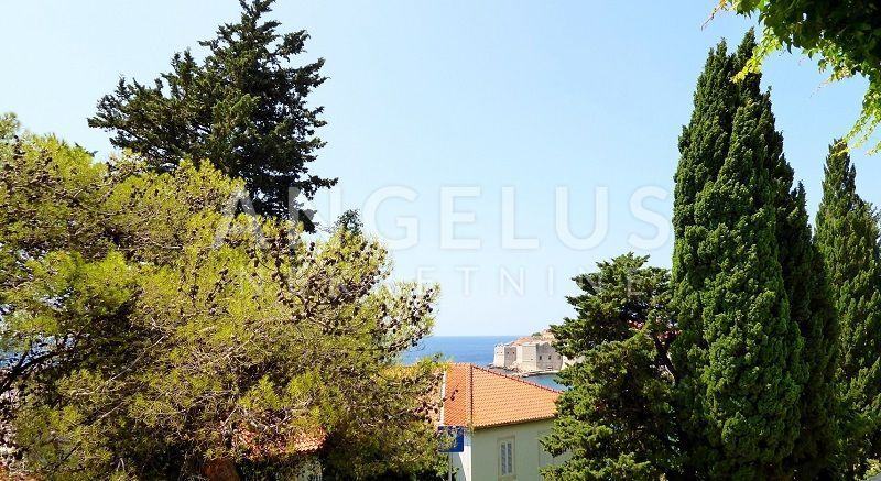 Dubrovnik, Ploče - dvosoban stan na ekskluzivnoj lokaciji sa pogledom (prodaja)