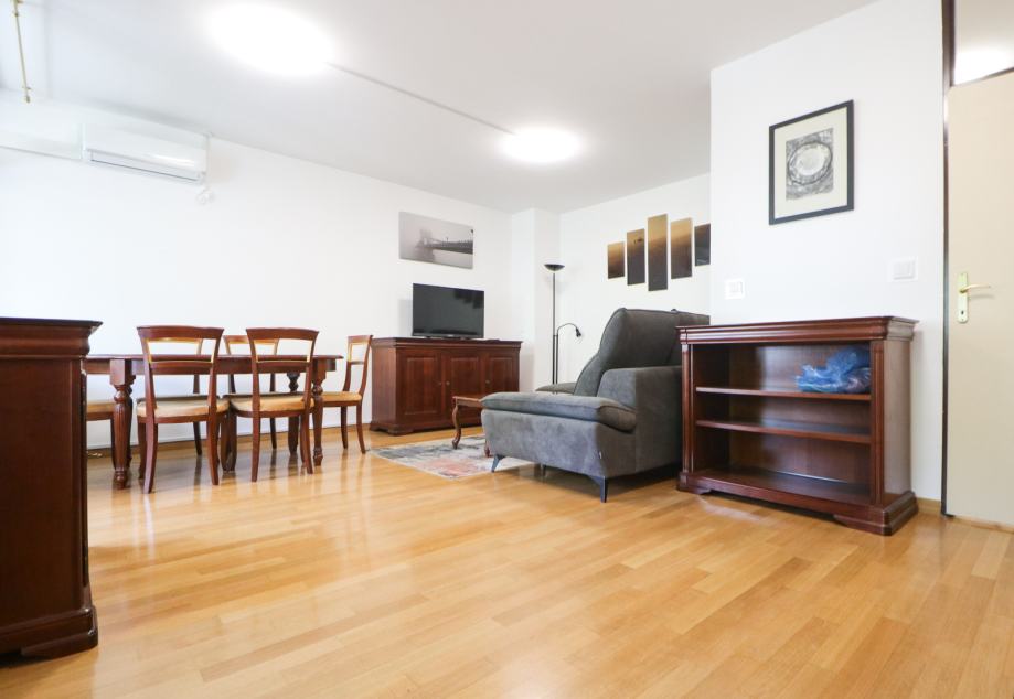 DUGAVE, PROSTRAN 4-SOBAN STAN, PET FRIENDLY ***BEZ PROVIZIJE!!!***