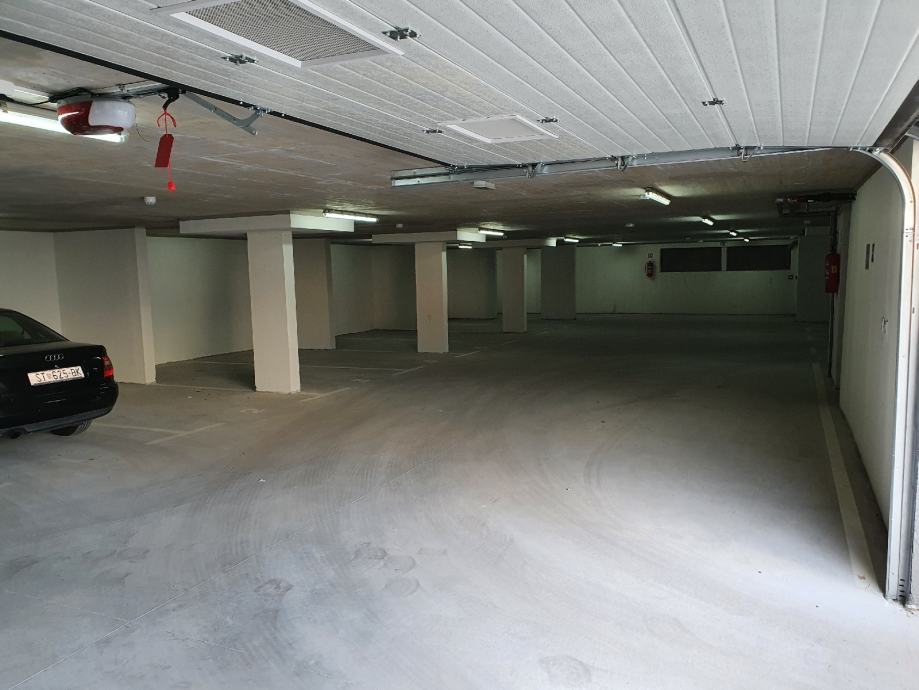 Garaža: Solin, 381 m2 (prodaja)