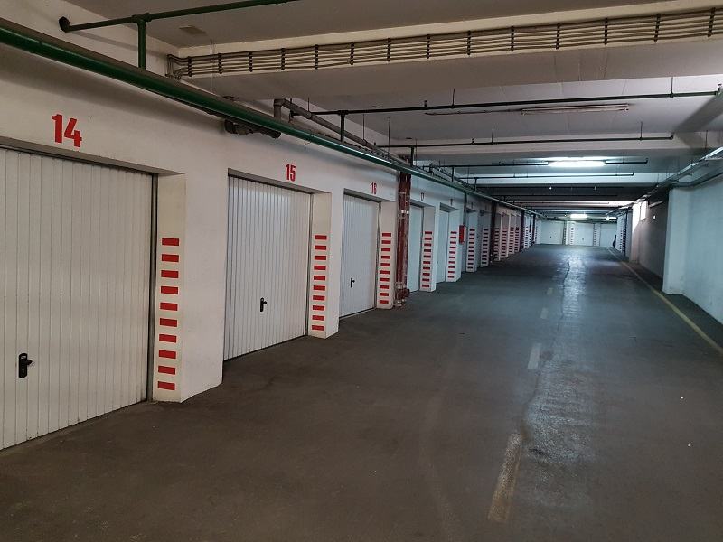 Garaža: Split, Sukoišan, automatska vrata, 17,3 m2 (iznajmljivanje)