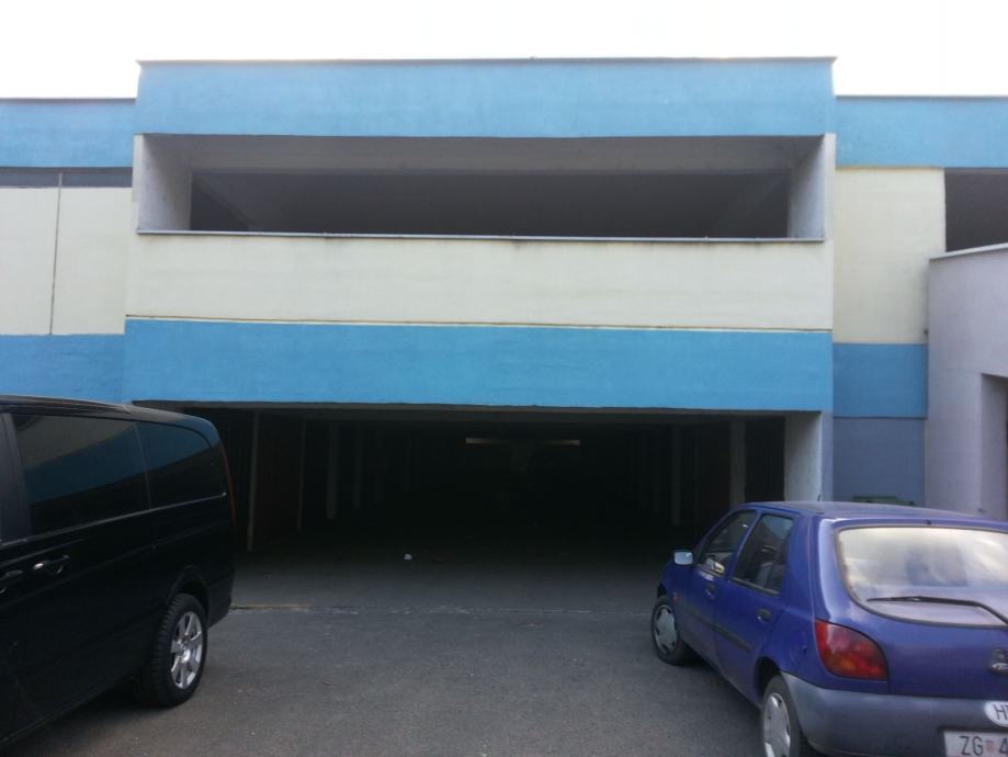 Garaža Zagreb (Siget), 12,5 m2 kod Auto moto saveza (iznajmljivanje)