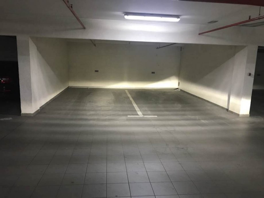 Garažno parkirno mjesto: Zagreb (Sigečica), 11,88 m2 (prodaja)