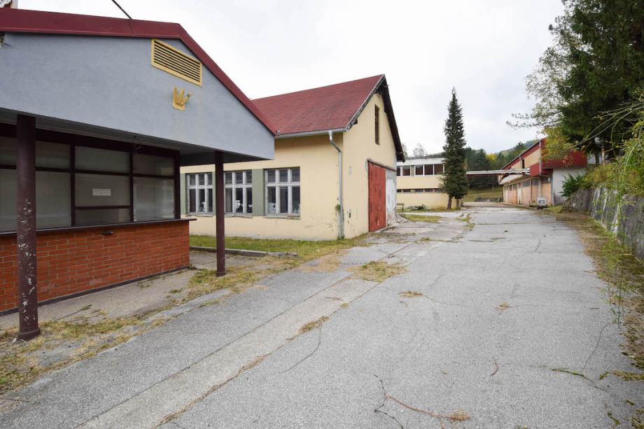 Novi Golubovec, tvornica površine 3.200 m2 na parceli 8.500 m2 (prodaja)