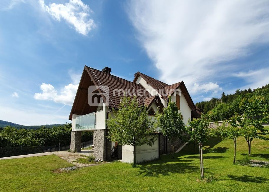 Gorski Kotar, Mrkopalj, predivna vila u goranskom stilu (prodaja)