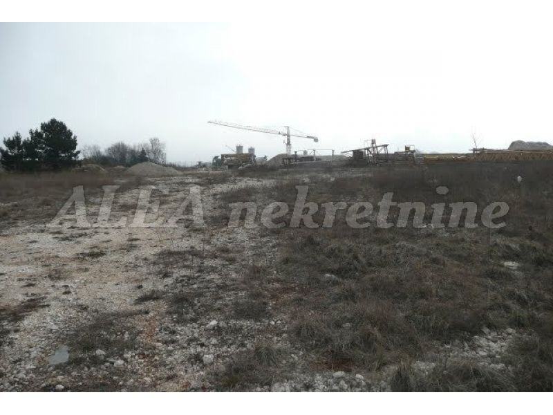 Dva građevinska zemljišta u industrijskoj zoni Dubrova-Labin