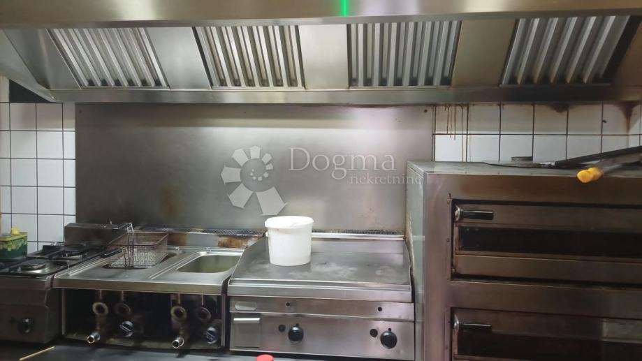 Nova Gradiška pizzeria i caffe bar u radu (prodaja)