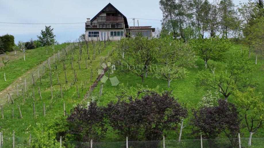 Idealna vikend kuća VUGROVEC 236.98 m²+okućnica 2746 m2