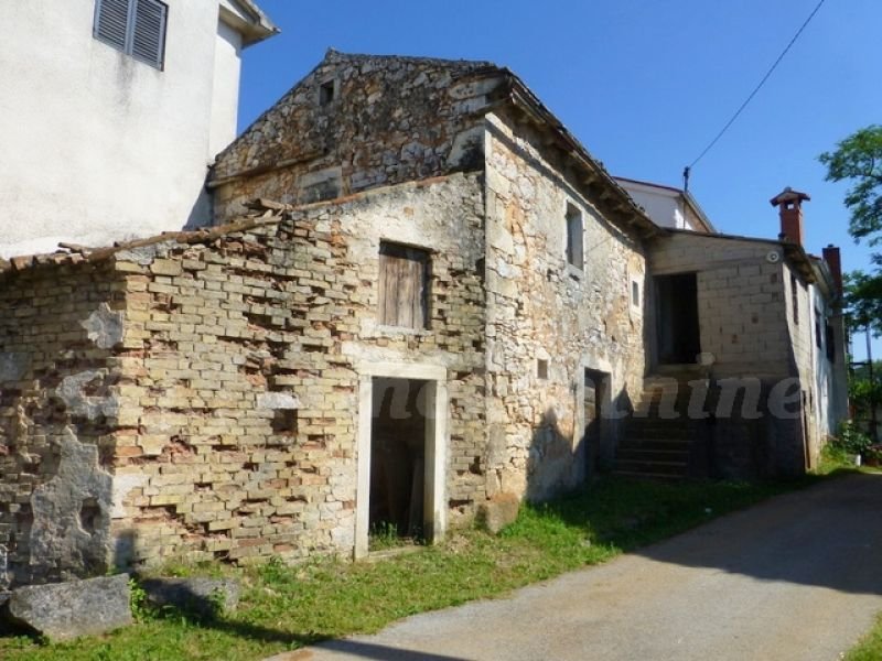 Istarska kamena kuća u unutrašnjosti Istre, u selu Orič (prodaja)