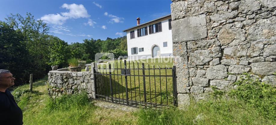Istra, Buzet, samostojeća kuća, 150m2 (prodaja)