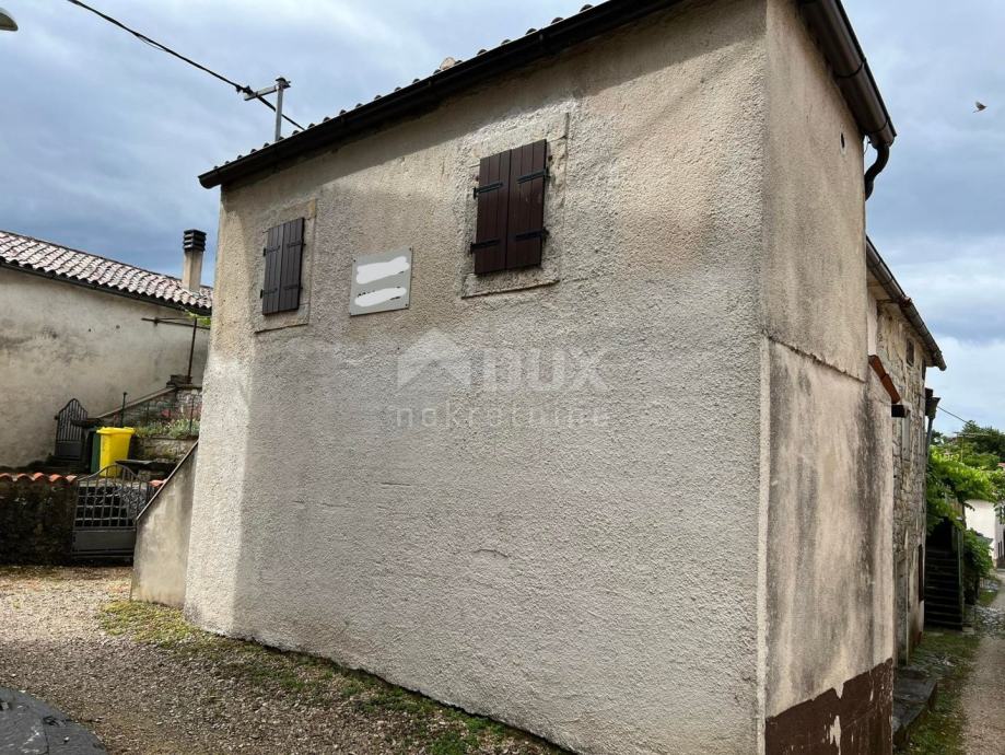 ISTRA, GRAČIŠĆE - Renovirana kuća u starogradskoj jezgri (prodaja)