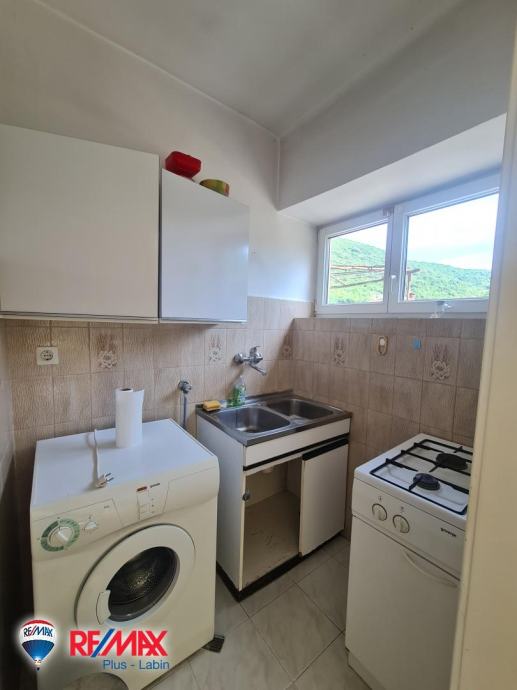 ISTRA, LABIN, RAŠA STAN SA VRTOM I TERASOM (prodaja)