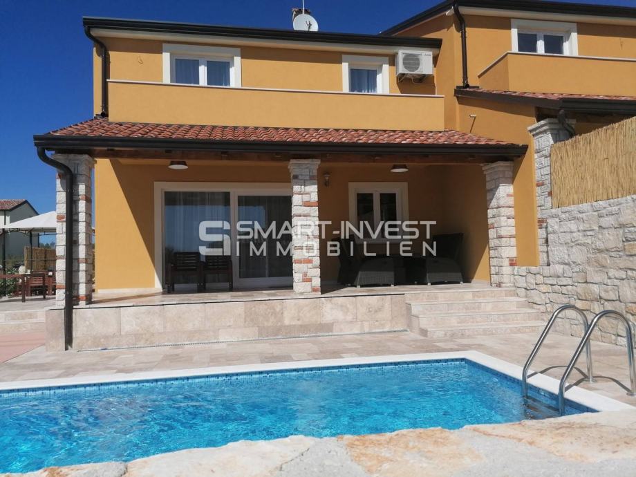 ISTRA, Novigrad okolica, nova lijepo uređena kuća s bazenom! (prodaja)