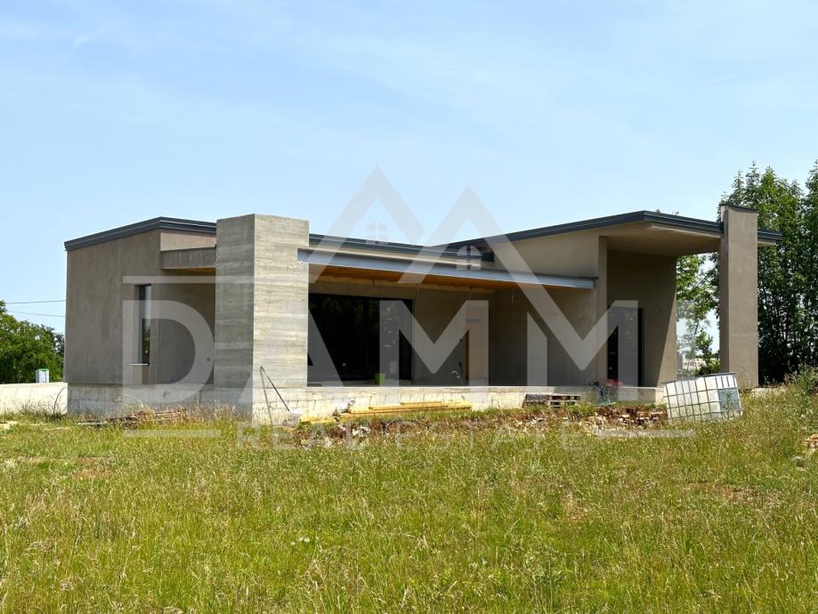 ISTRA, ŽMINJ - Nova samostojeća kuća s bazenom (prodaja)