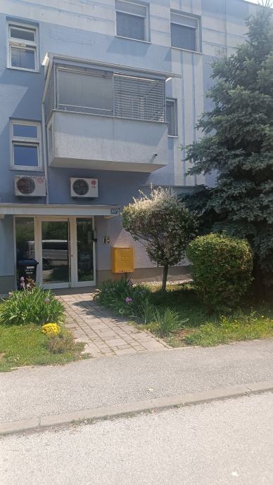 Iznajmljivanje stana. — slika 1