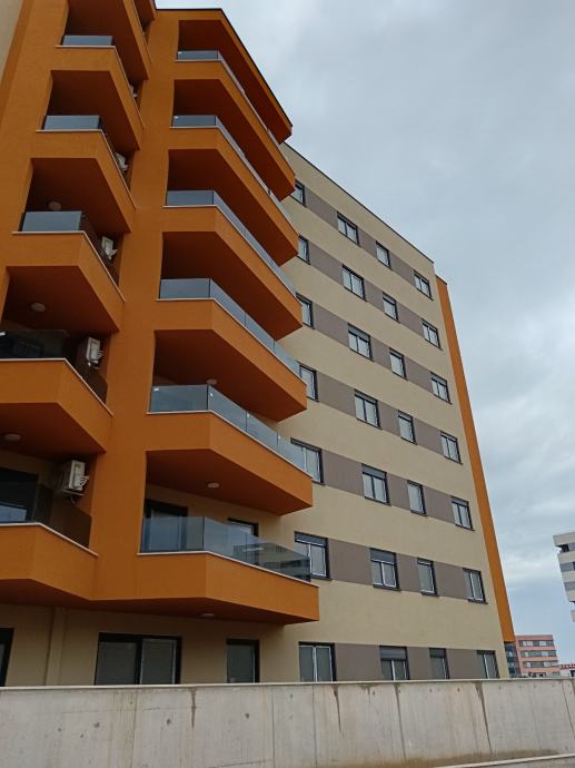 ZADAR-RELJA, dvosobni stan, dugoročno(studenti ili tiha djelatnost), — slika 1