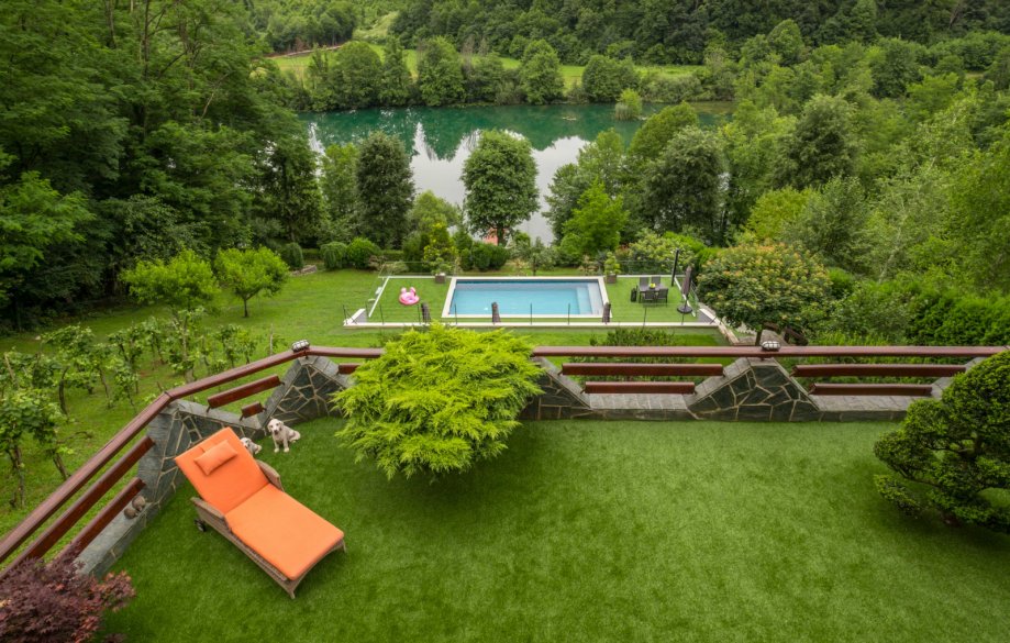 Jedinstvena kuća za odmor sa bazenom uz rijeku Mrežnicu