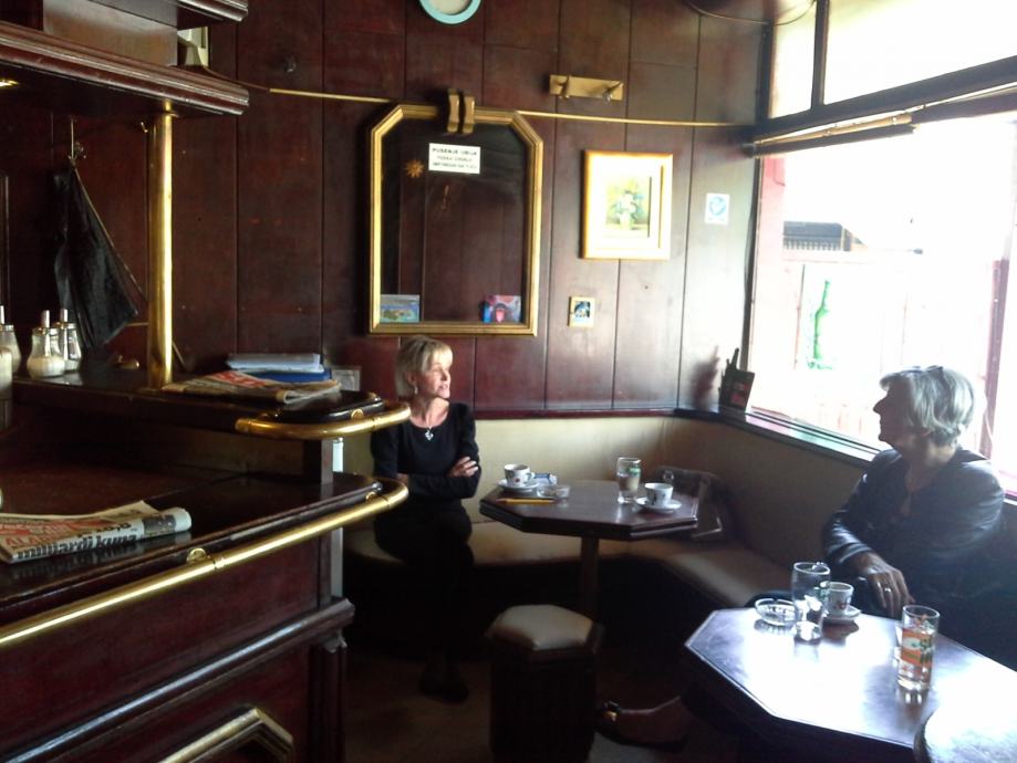 Kafić Zagreb (Ravnice), ugostiteljski, 25.00 m2, najam (iznajmljivanje)