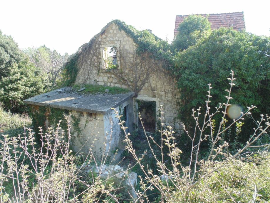 Kamena kuća u Gornjoj Podgori (prodaja)