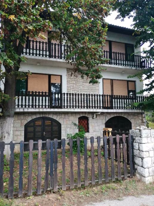 Kuća: Beli Manastir, dvokatnica, 200.00 m2 (prodaja)