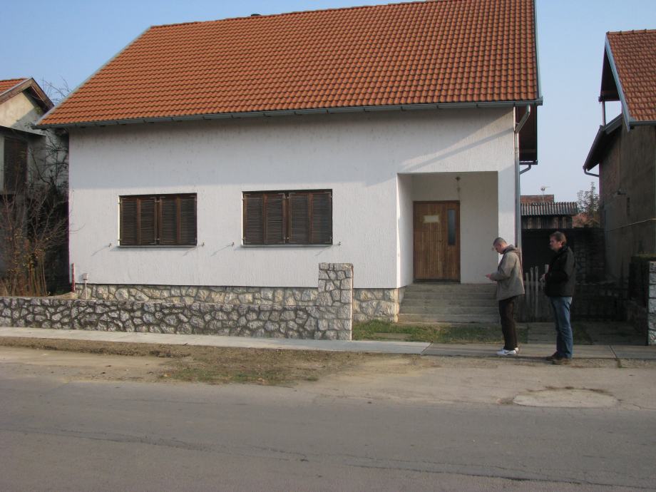 Kuća: Borovo, katnica 200 m2 (prodaja)