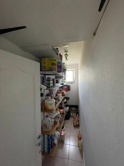 Kuća Čret Posavski, 300.00 m2 (prodaja)