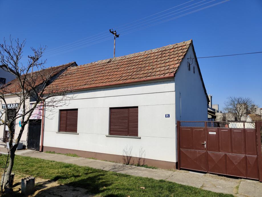 Kuća: Đakovo, prizemnica, 158.00 m2 (prodaja)