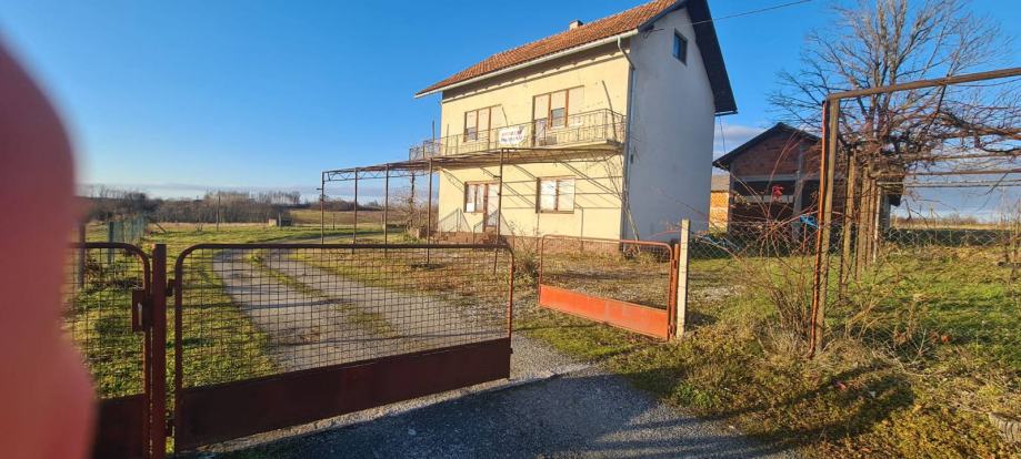 Kuća Donja Čemernica, 210.00 m2 (prodaja)