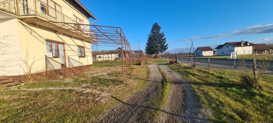 Kuća Donja Čemernica, 210.00 m2 (prodaja)