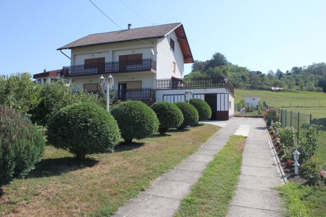 Kuća: Donja Pušća, dvokatnica, 230 m2 (prodaja)