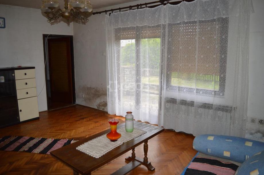 Kuća Donje Mrzlo Polje Mrežničko, 192.00 m2 (prodaja)